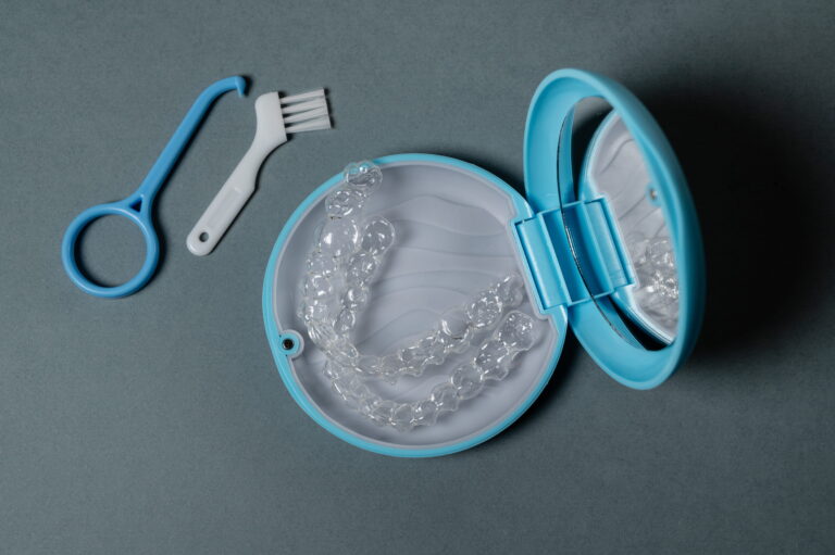 Invisalign Hygiene on the Go: What Should You Keep in Your Bag?